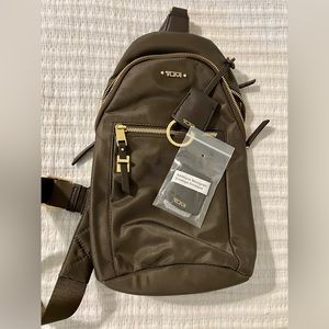 Tumi Voyager sling